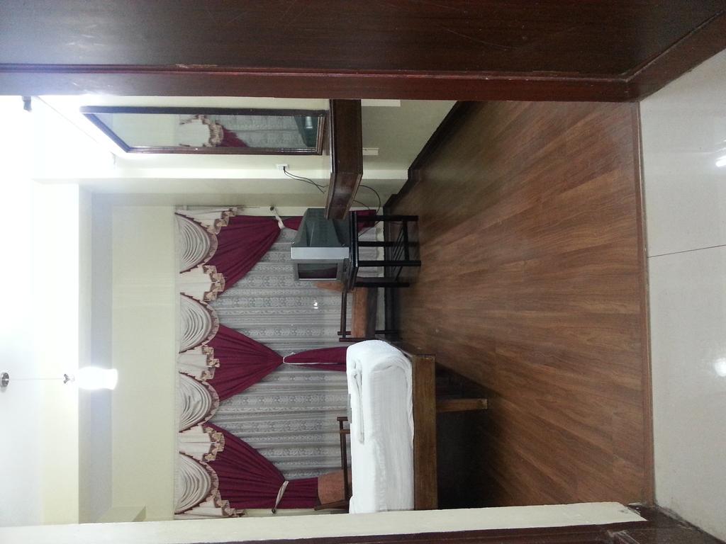 Hotel Preethi Palace Ooty Cameră foto